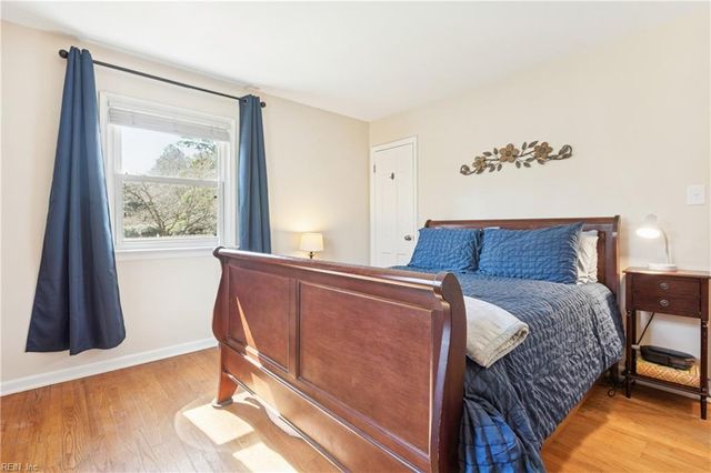 104 Myers RD, Yorktown, VA 23693