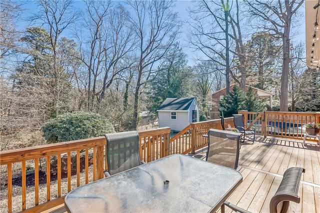 104 Myers RD, Yorktown, VA 23693