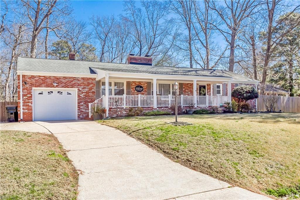 104 Myers RD, Yorktown, VA 23693