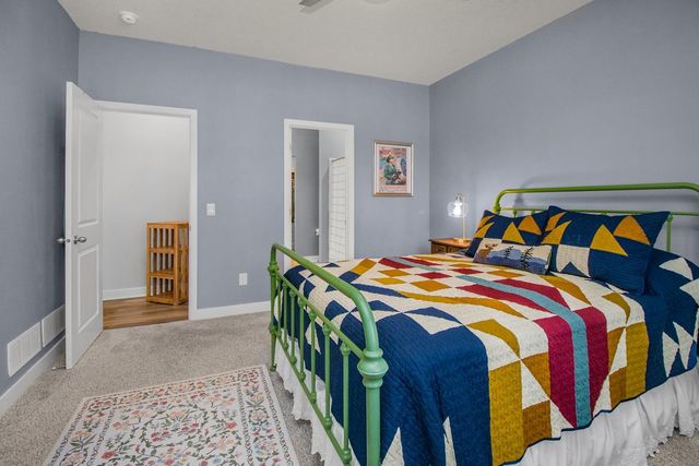 6676 Pine Arbor Boulevard S, Cottage Grove, MN 55016