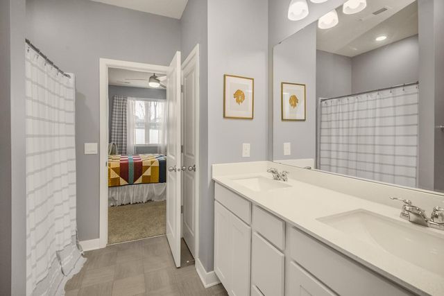 6676 Pine Arbor Boulevard S, Cottage Grove, MN 55016