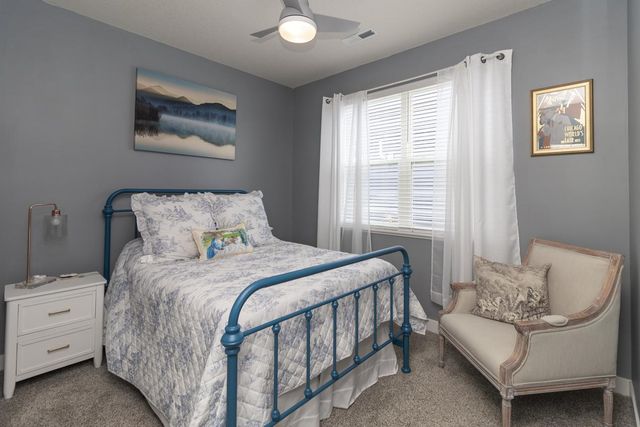 6676 Pine Arbor Boulevard S, Cottage Grove, MN 55016