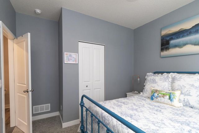 6676 Pine Arbor Boulevard S, Cottage Grove, MN 55016