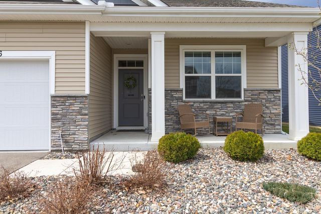 6676 Pine Arbor Boulevard S, Cottage Grove, MN 55016