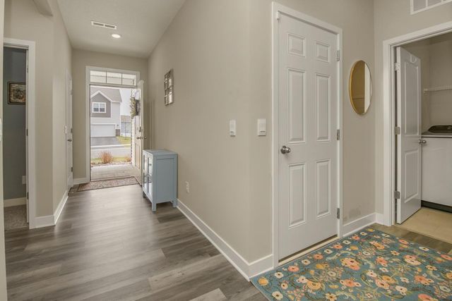 6676 Pine Arbor Boulevard S, Cottage Grove, MN 55016