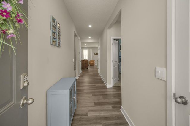 6676 Pine Arbor Boulevard S, Cottage Grove, MN 55016