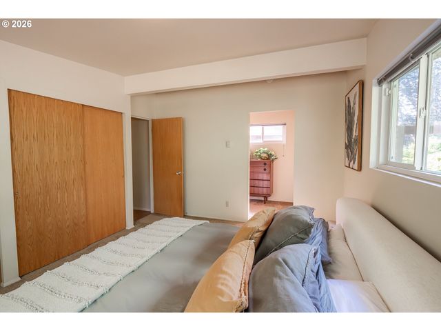 495 W 27th Ave, Eugene, OR 97405