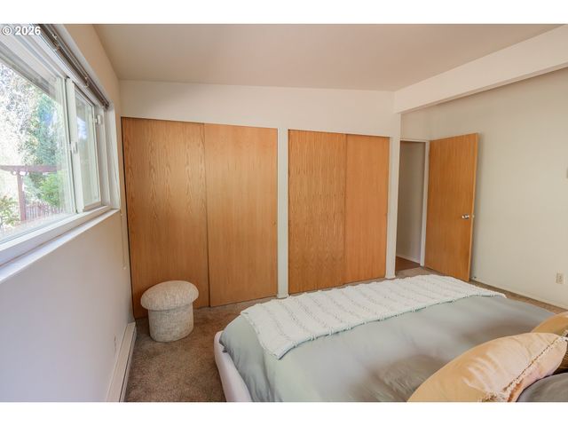 495 W 27th Ave, Eugene, OR 97405