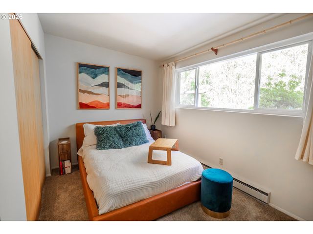495 W 27th Ave, Eugene, OR 97405