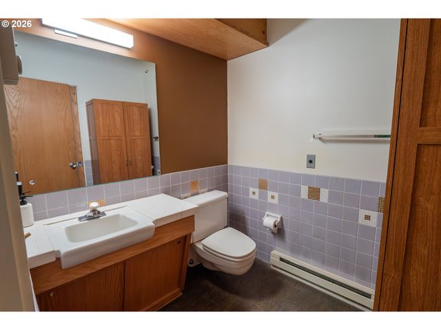 495 W 27th Ave, Eugene, OR 97405