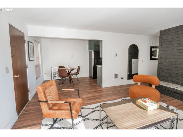 495 W 27th Ave, Eugene, OR 97405