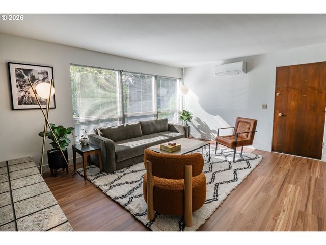 495 W 27th Ave, Eugene, OR 97405