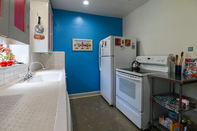 4003 Auburn Ln, Nashville, TN 37215