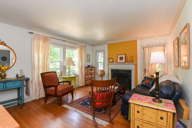 4003 Auburn Ln, Nashville, TN 37215