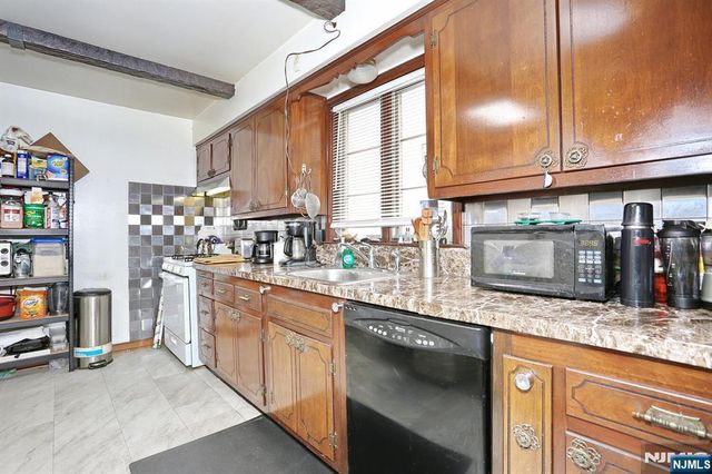 25 Marion Avenue, Rochelle Park, NJ 07662