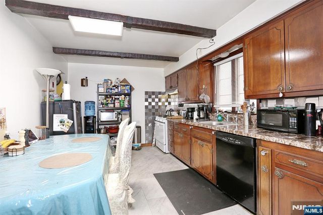 25 Marion Avenue, Rochelle Park, NJ 07662
