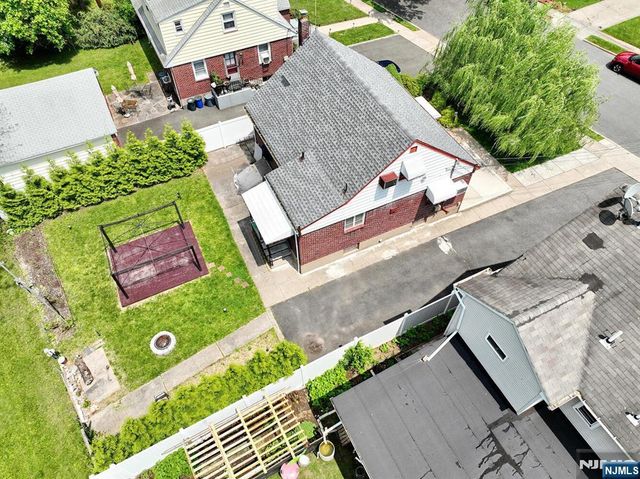 25 Marion Avenue, Rochelle Park, NJ 07662