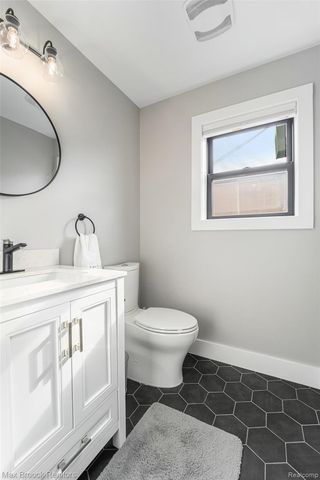 112 N Alexander Avenue, Royal Oak, MI 48067