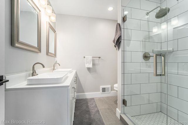 112 N Alexander Avenue, Royal Oak, MI 48067