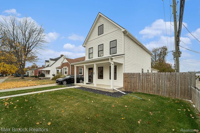 112 N Alexander Avenue, Royal Oak, MI 48067