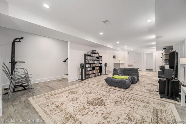 112 N Alexander Avenue, Royal Oak, MI 48067