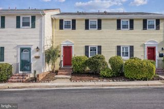 635 E MAIN ST #14, Moorestown, NJ 08057