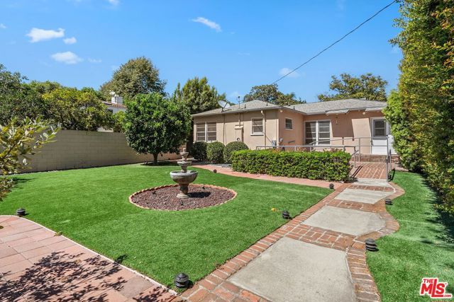 240 Euclid Street, Santa Monica, CA 90402