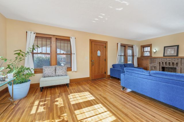 1212 S Waco Ave, Wichita, KS 67213