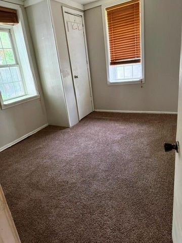 117 S Fairview Avenue, Liberty, MO 64068