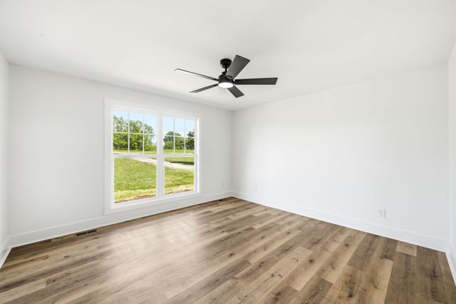 71 David Crockett Hwy, Winchester, TN 37398