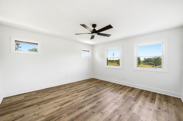 71 David Crockett Hwy, Winchester, TN 37398