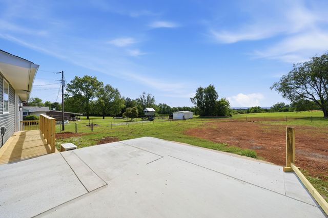 71 David Crockett Hwy, Winchester, TN 37398
