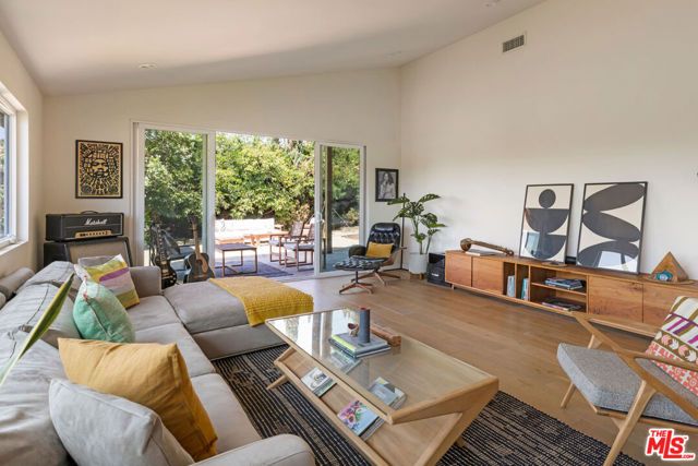 1835 N Avenue 55, Los Angeles, CA 90042