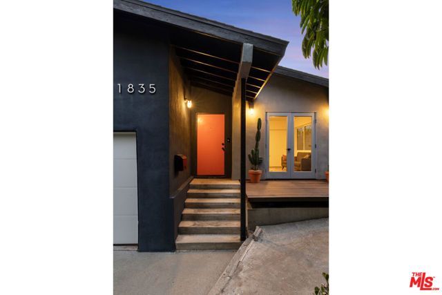 1835 N Avenue 55, Los Angeles, CA 90042