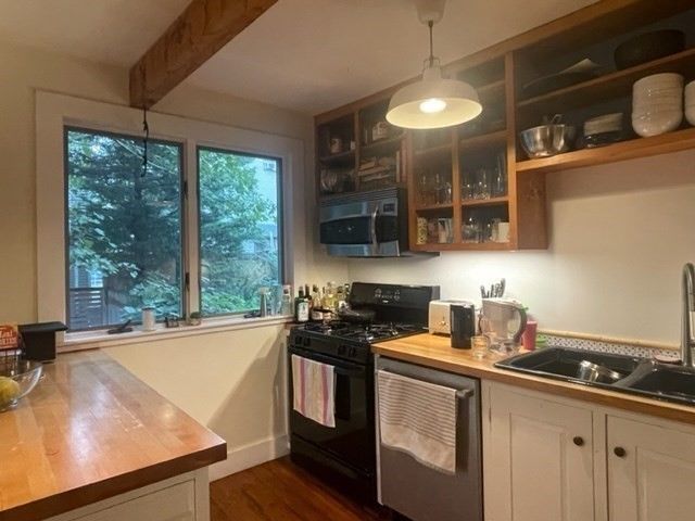 105 Pleasant 105, Cambridge, MA 02139