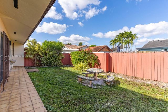 13755 SW 23rd Ter, Miami, FL 33175