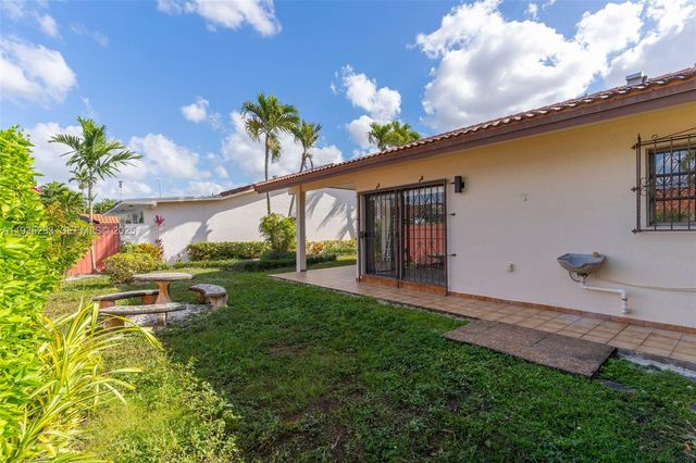 13755 SW 23rd Ter, Miami, FL 33175