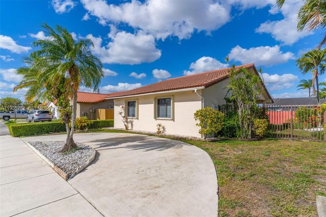 13755 SW 23rd Ter, Miami, FL 33175
