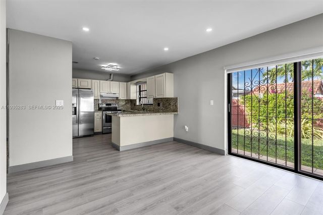 13755 SW 23rd Ter, Miami, FL 33175