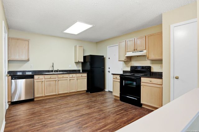6838 Saharastone, Converse, TX 78109
