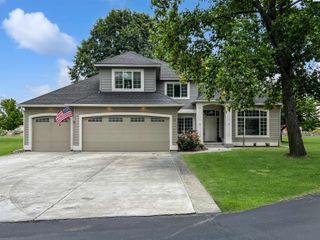 3 Lavender Ct, Pasco, WA 99301