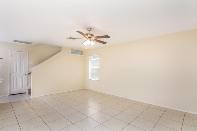 127 Villa Oaks, The Woodlands, TX 77382