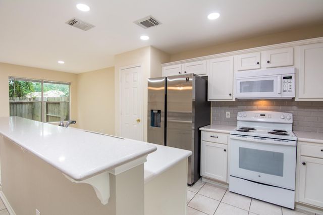 127 Villa Oaks, The Woodlands, TX 77382