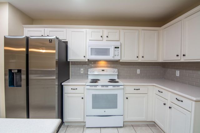 127 Villa Oaks, The Woodlands, TX 77382