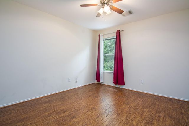 127 Villa Oaks, The Woodlands, TX 77382