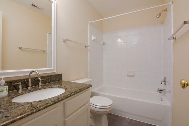 127 Villa Oaks, The Woodlands, TX 77382