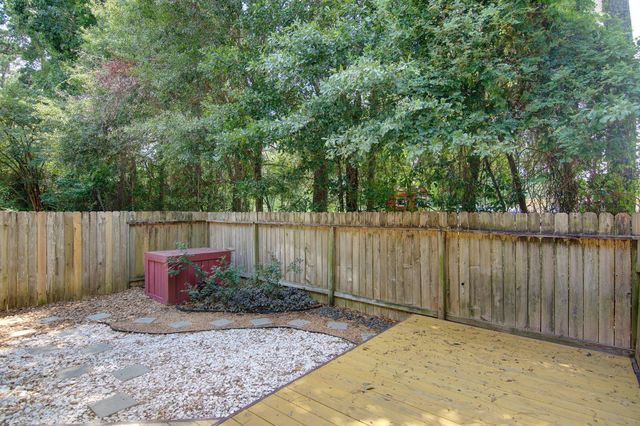 127 Villa Oaks, The Woodlands, TX 77382