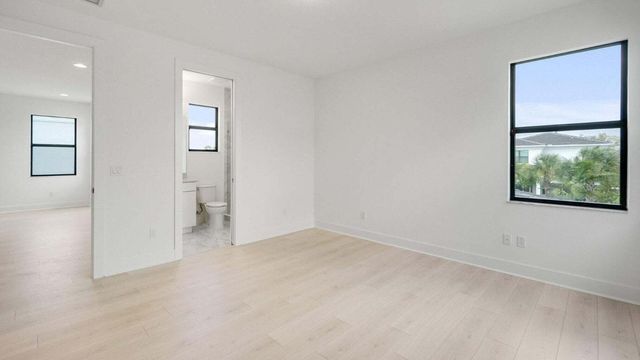 13185 Faberge Place, Palm Beach Gardens, FL 33418