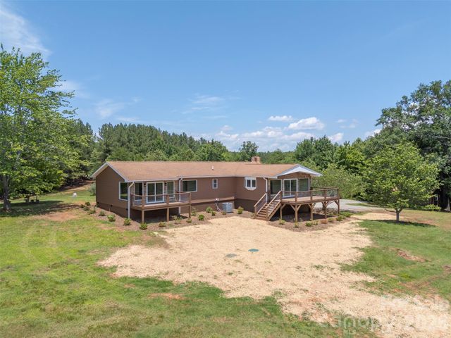 5732 S Nc 9 Highway, Tryon, NC 28782