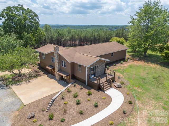 5732 S Nc 9 Highway, Tryon, NC 28782
